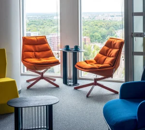 roll table with frank chair