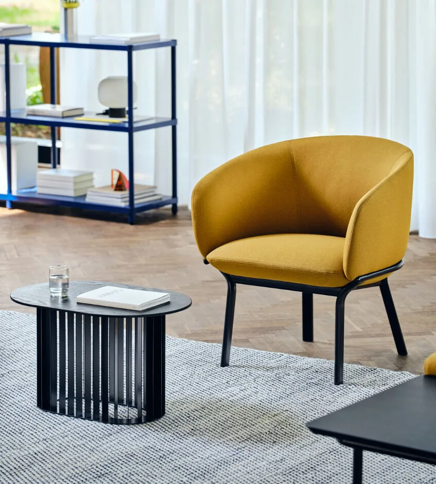 roll table with grace armchair