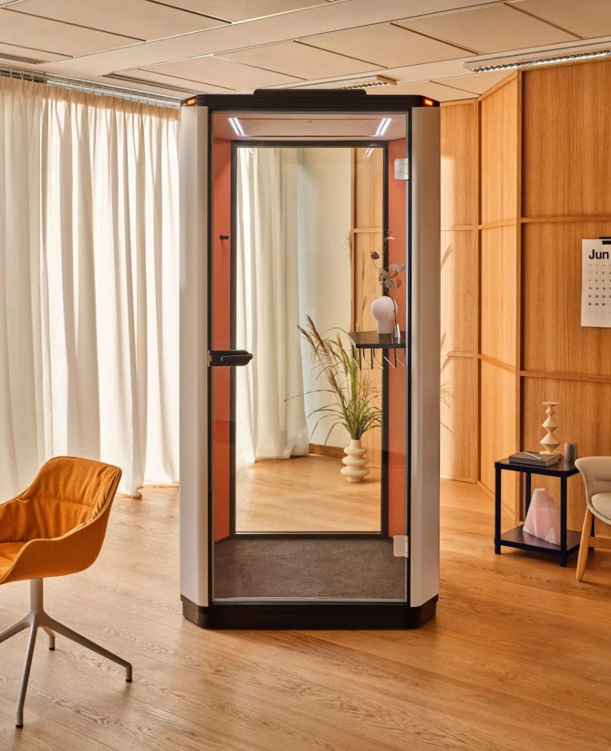 coda 1 person acoustic booth in modern office